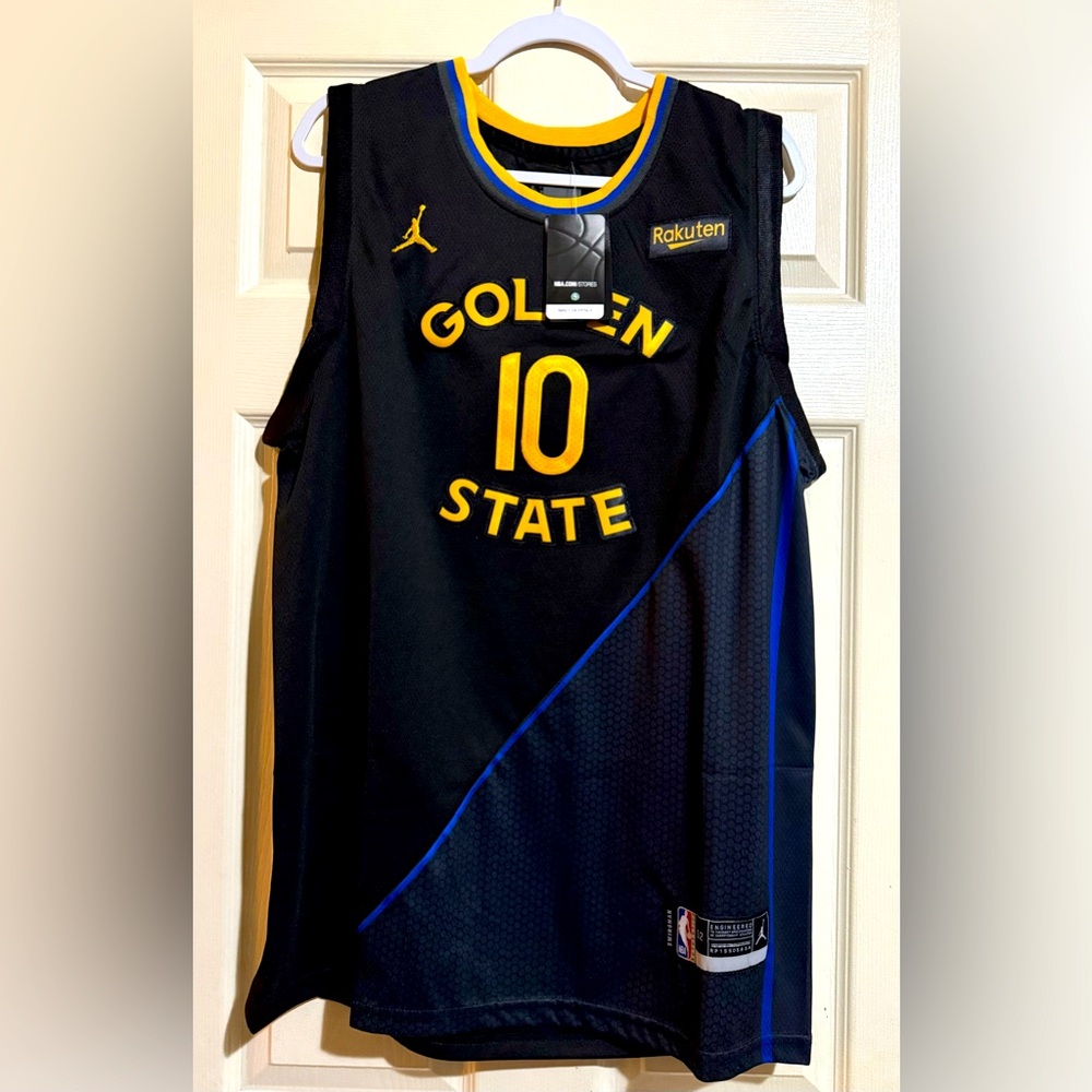 Golden State Warriors Size L and XL Jersey